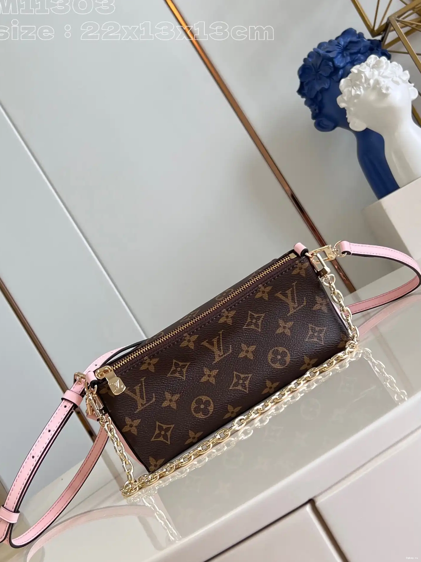 Pouch-22.5*13*13CM LOUIS VUITTON Bloom 0610
